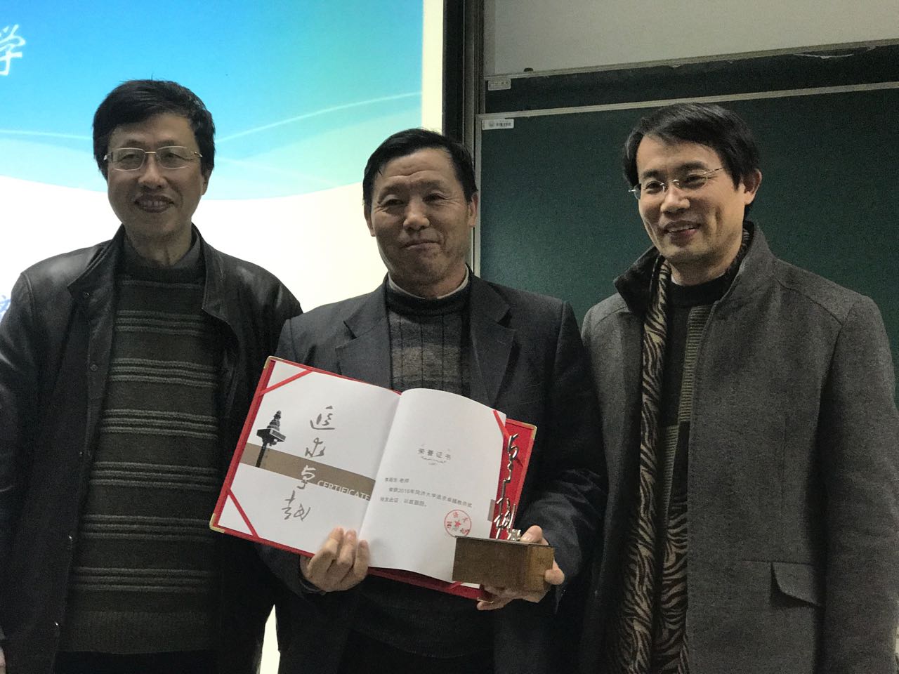 黄色动漫